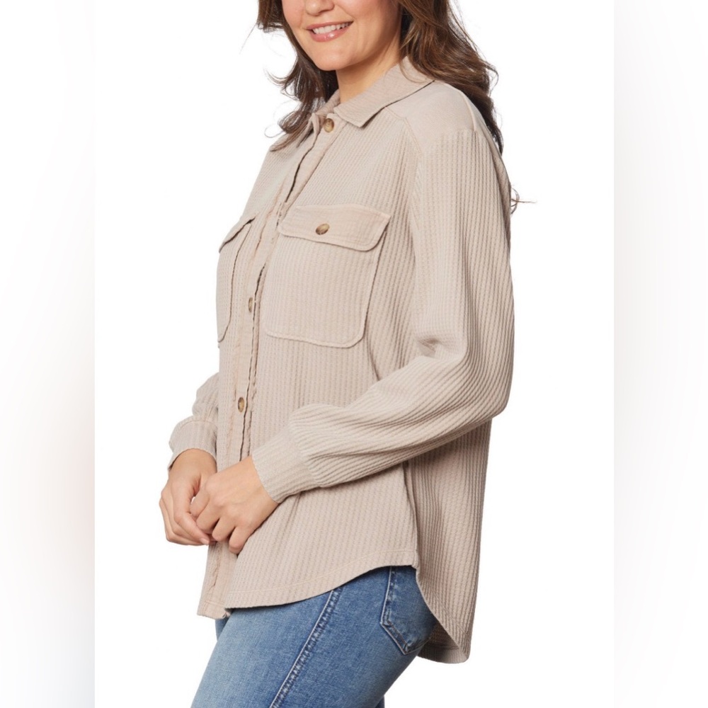 NWT Briggs Women's Tan Waffle Button-Down Shirt size L - Picture 2 of 6